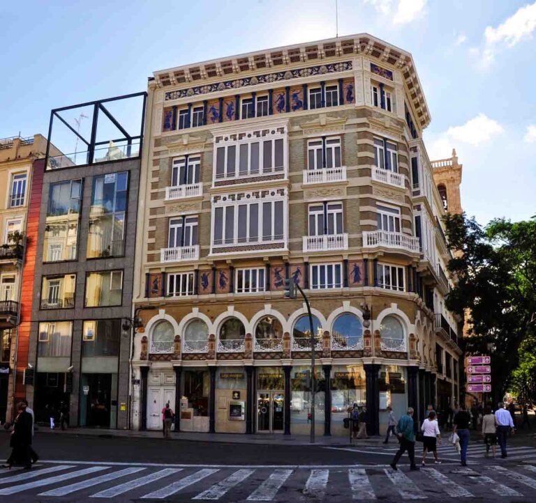 foto sacada de la pagina arquitectura y empresa